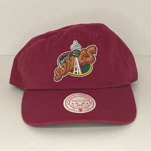 Mitchell & Ness vintage Seattle sonics hat Maroon colored